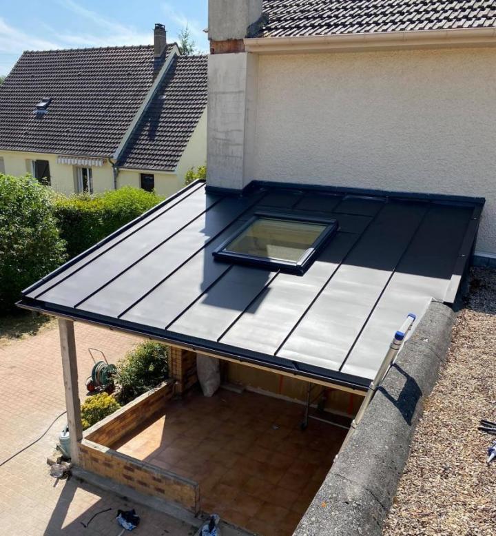 Installation de fenêtre de toit Étampes